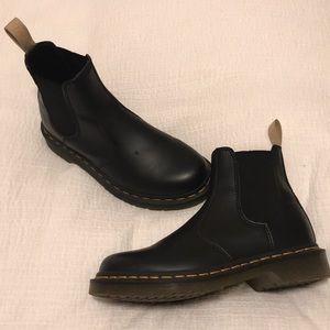 Dr Martens Chelsea Boots